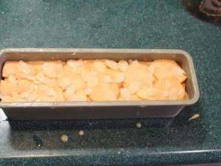 8、千层地瓜蛋糕,上层摆上一些杏仁片。