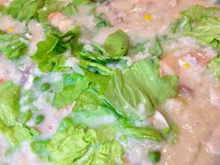 40、鮑魚干貝粥,最後再放小白菜的綠葉