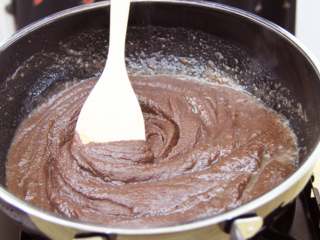 10、自制红豆沙,翻炒~