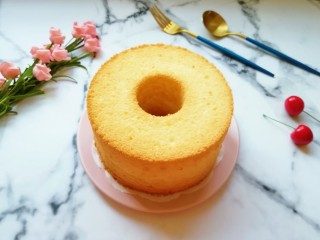 22、6寸中空戚风蛋糕,成品。