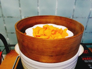 2、双色华夫饼,蒸好了