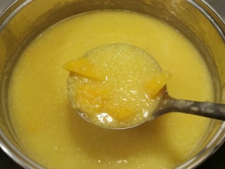 15、小米红薯粥,煮至冰糖融化 关火