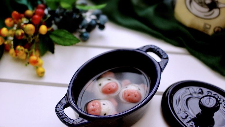 萌猪黑芝麻汤圆