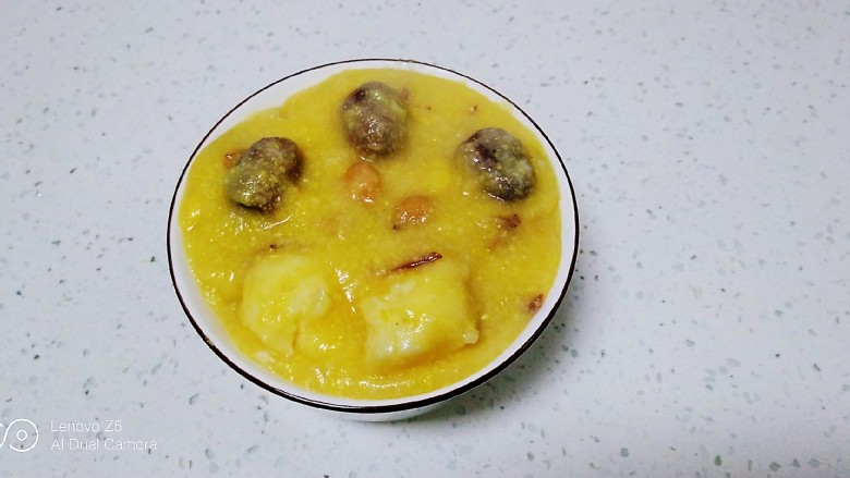 红薯、蔓菁、红枣、花生、玉米面粥