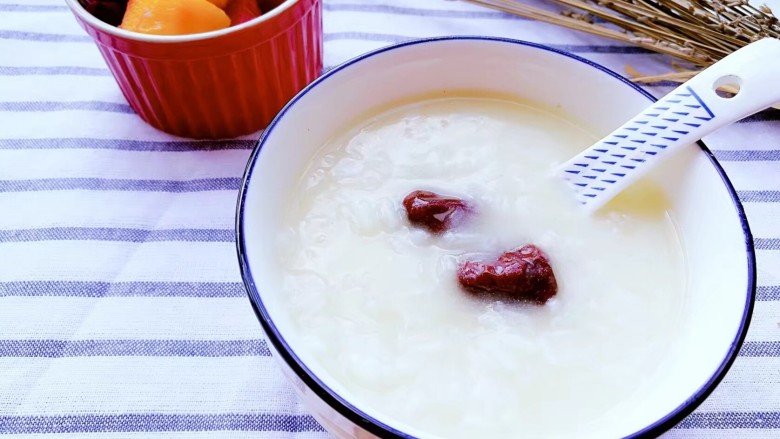 健脾减肚,茯苓山药鸡内金粥