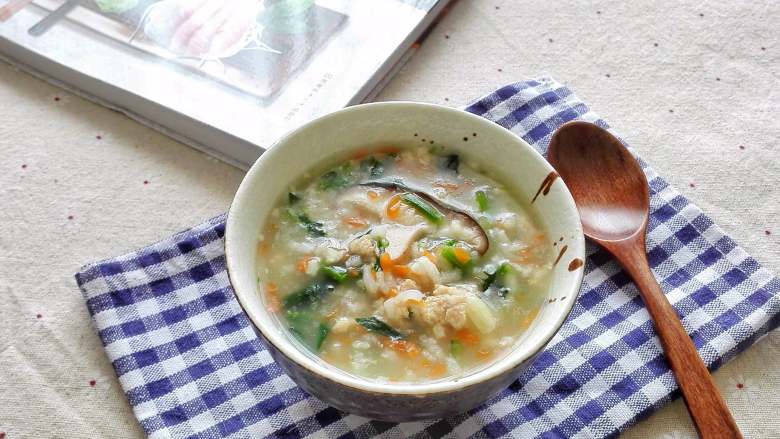 早餐+菠菜香菇肉末粥