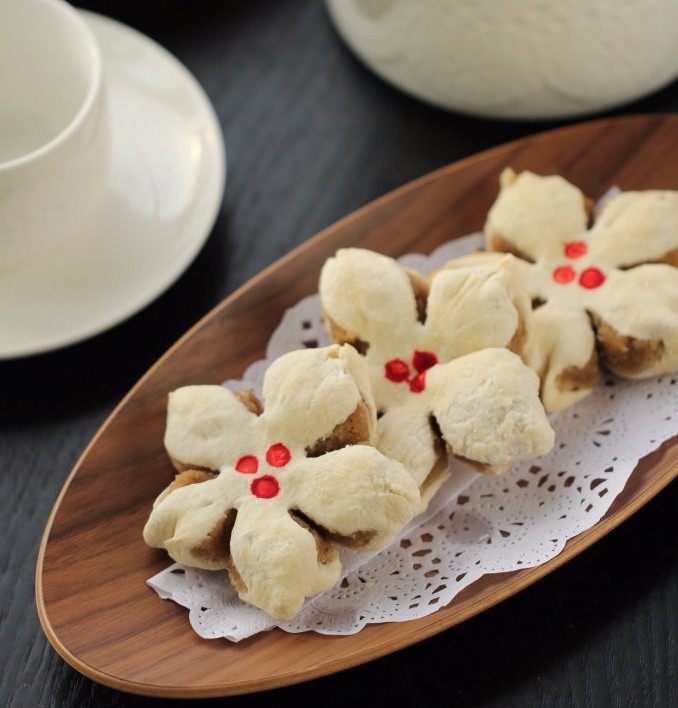 层层酥脆的极致诱惑---栗香梅花酥