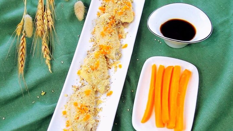 蘸汁鸡翅 胡萝卜手指条 鸡汤冻