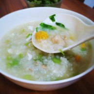 电饭煲之虾仁咸蛋粥