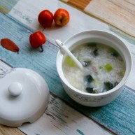 幸福早餐皮蛋粥