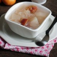 银耳雪梨红果羹