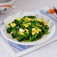 鸡蛋炒菠菜