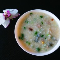 新文美食  皮蛋瘦肉粥