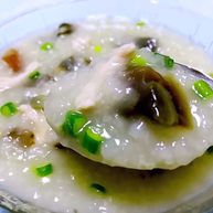 皮蛋瘦肉粥