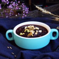 酸甜养生黑米粥