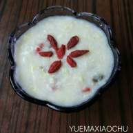 蛋奶醪糟燕麦粥健康美颜餐