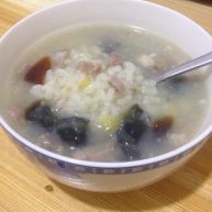 懒人皮蛋瘦肉粥