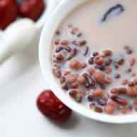 电饭煲+奶香赤豆祛湿羹