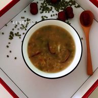 百合绿豆粥，伴你安然入睡