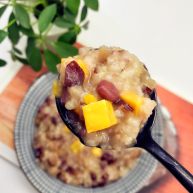 宝宝辅食：二米杂粮粥-12M+