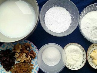 6、可可麻薯软欧包,发酵时间可以准备麻薯材料