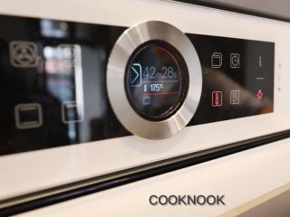 2、太妃糖酱无花果蛋糕,预热烤箱175度C