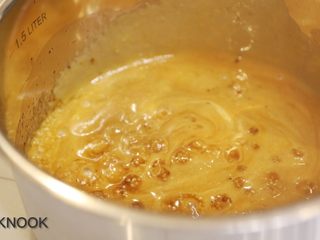 22、太妃糖酱无花果蛋糕,直到没有红糖颗粒