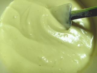 13、蒸酸奶蛋糕,至顺滑，均匀