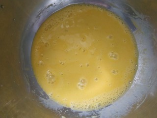 3、蛋糕卷,搅拌均匀