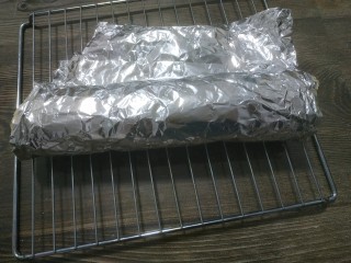 16、蛋糕卷,卷起