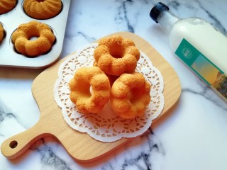 14、椰香小蛋糕,淡淡的椰香味。