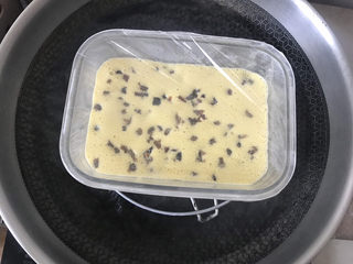 12、山药鸡蛋糕,水开上锅蒸20分钟