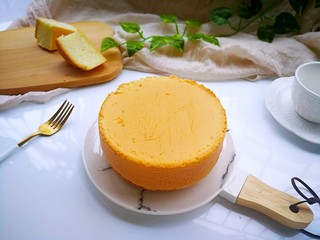 18、原味戚风蛋糕,两个模具烤出来的成品都很完美噢～