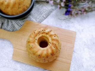 20、黑芝麻红薯全麦面包（波兰种）,成品图！