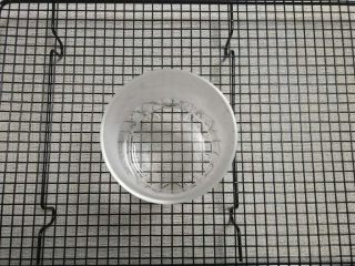 17、可可磅蛋糕,这里热开水就用到了，加入糖混合成糖水