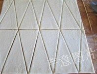 19、尼可拉可颂,用利刃切成底边约9cm、高18cm的等腰三角形