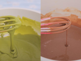 12、3款像云朵般柔软的瑞士卷，每一口都让人沦陷！,倒入过筛的70g低粉，用划Z字的手法搅到无粉粒状