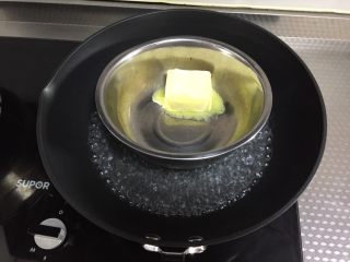 1、基础玛德琳,黄油隔水融化备用