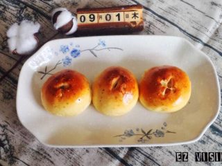 26、黑椒土豆小面包,时间到马上取出来，香香的！