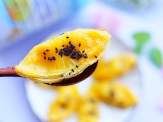 14、网红蛋挞皮芒果酥,你get了吗？赶紧动手做一个吧～