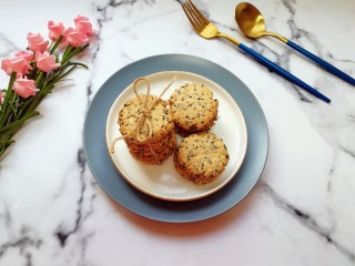 15、麦片芝麻核桃酥,低油低糖的麦片芝麻核桃酥。