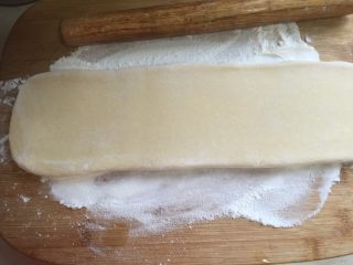 9、豆浆油条,整理成6cm高1cm厚的长条