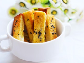 12、超好吃的土司条,做法超简单。