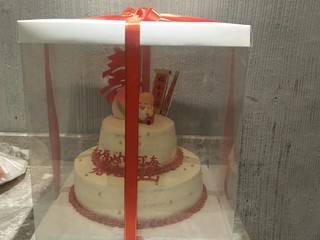 26、贺寿双层蛋糕(10＋6寸),包装一下就完成了。