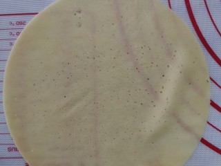 13、千层福袋蛋糕,切模切出规整圆形