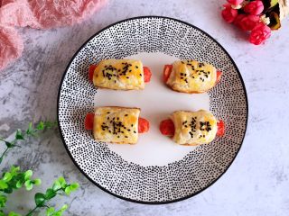 8、手抓饼版香肠可颂,成品