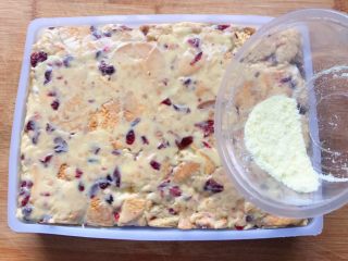 18、原味雪花酥❄️,两面都撒上奶粉防粘