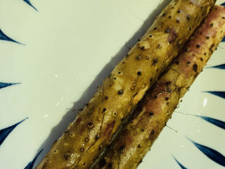 2、山药鸡蛋糕,山药洗净