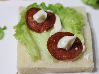 18、牛奶土司三明治,很简单的搭配,随自己发挥!