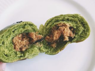 15、【网上厨房独家】抹茶肉松（蜜豆）小餐包,肉松海苔馅